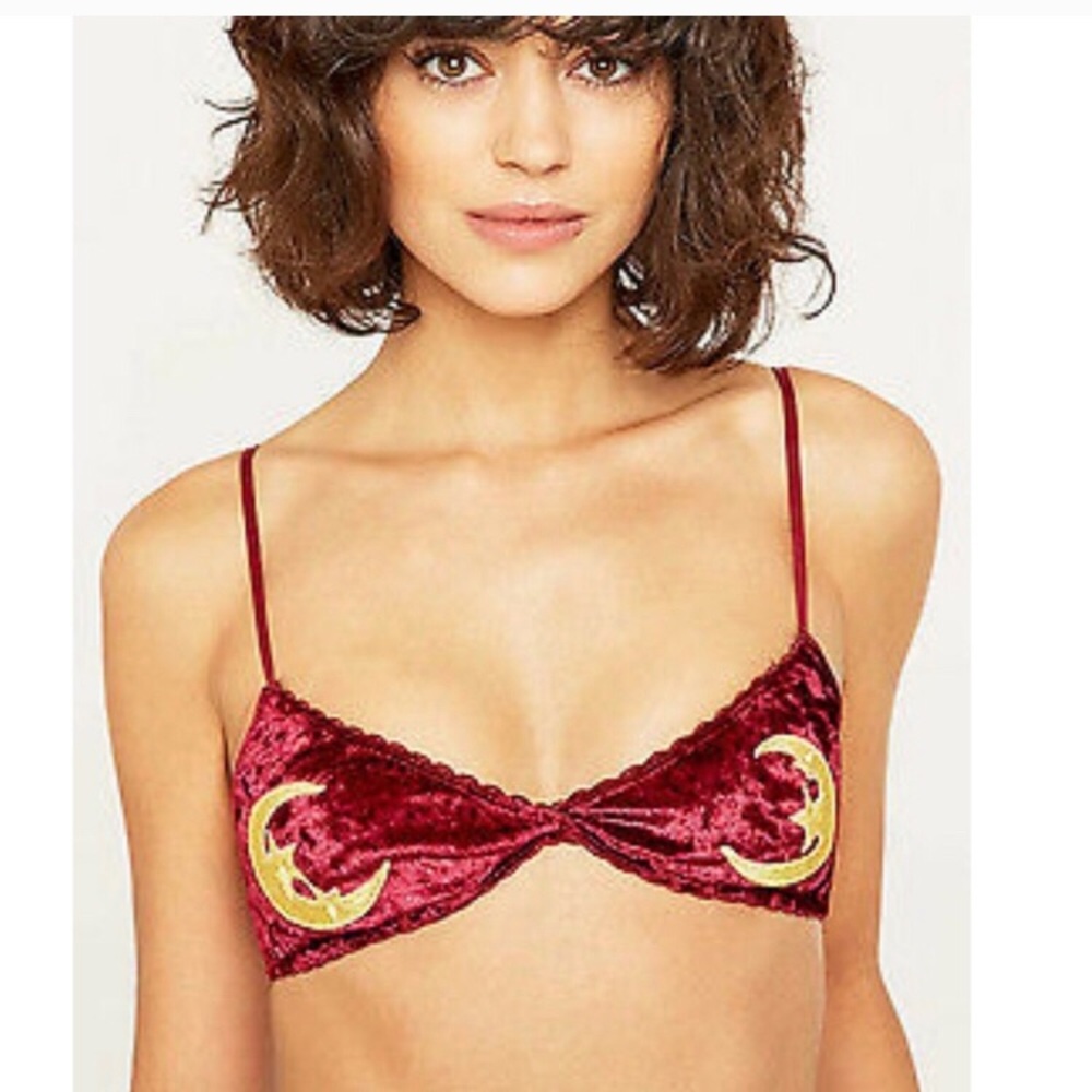 Urban Outfitters | Crescent 🌙 Bra